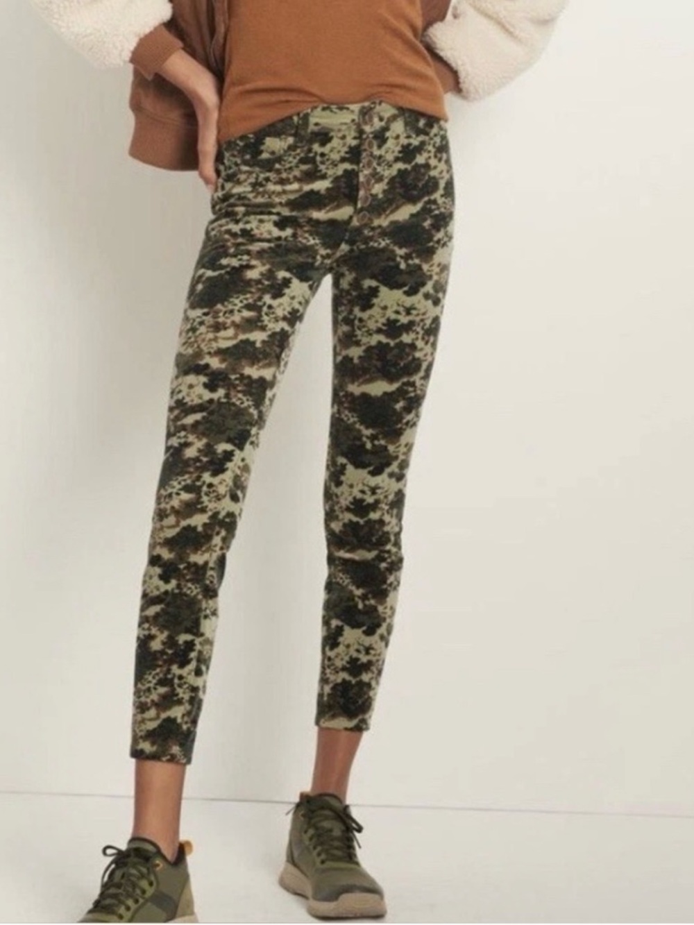 Anthropologie Pilcro High Waisted Ankle Corduroys Green Camouflage Size 30
